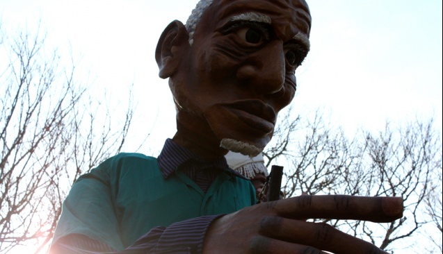 Giant puppet