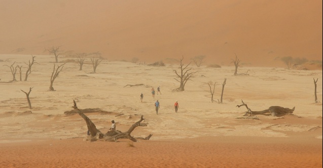 Dead vlei sand storm, Namibia