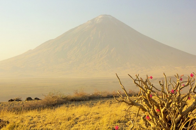 Ol doinyo lengai in Tanzania