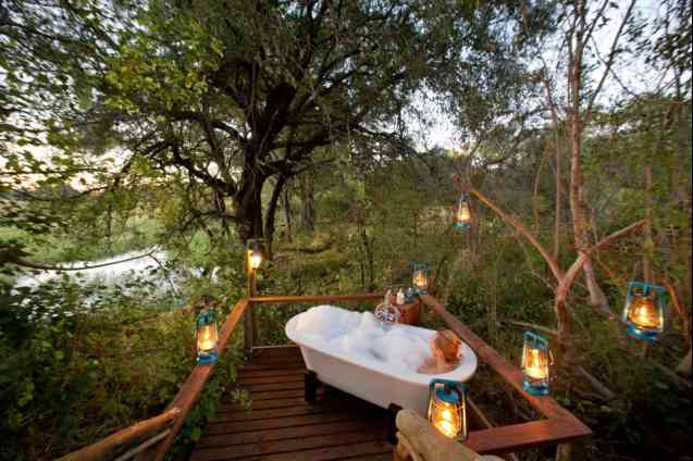 Romantic safari lodge 