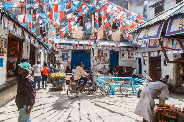 Stone Town: Local people in Stone Town