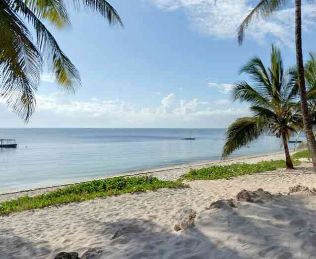 Kenya beach resort, when to visit