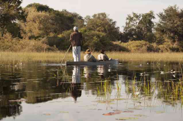 Makoro canoe safari Botswana