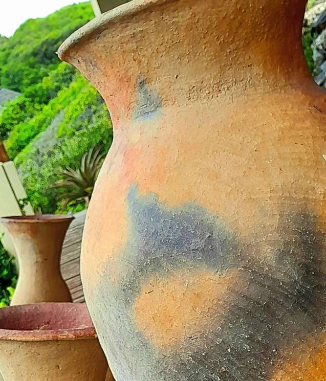 Mozambique pots
