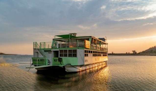 Lake Kariba Malachite houseboat
