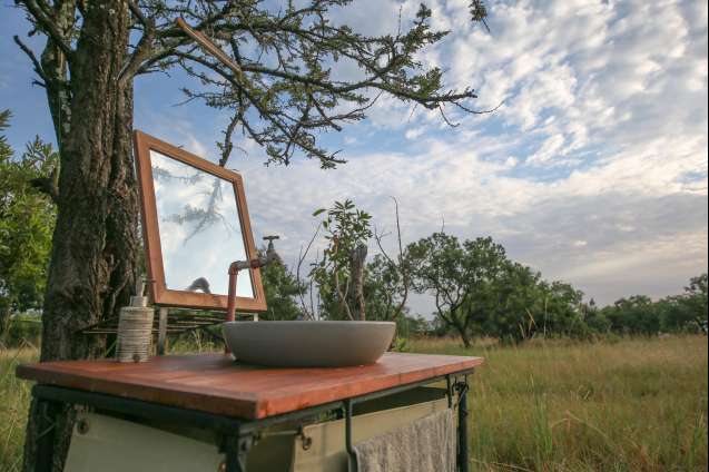 Serengeti north wilderness camp outdoor hand basin 