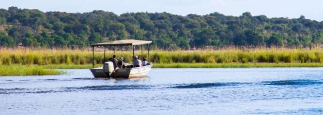 African safari by boat