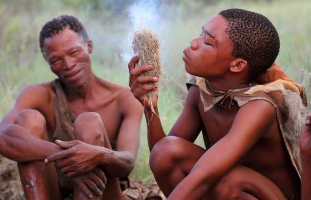 Cultural encounters on safari