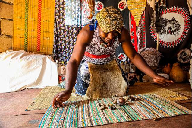 Traditional Zulu healer sabi sabi south africa