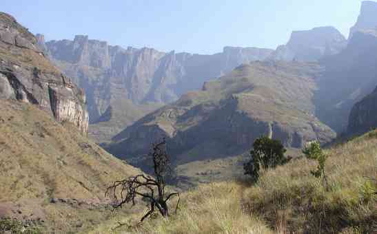 My Experience Hiking in the Drakensberg Mountains of South Africa