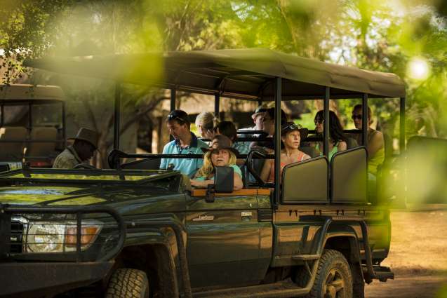 4x4 safari with overland safari group