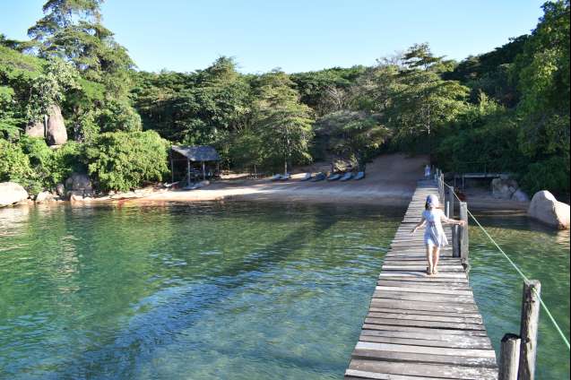Family friendly Lake Malawi beach
