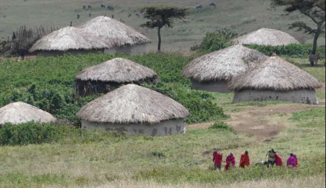 Lake Manyara to Serengeti Maasai boma